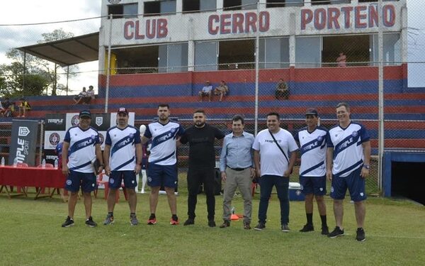 Cerro de Franco inicia operativo Nacional B y pone en marcha Academia Azulgrana