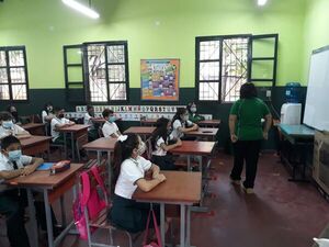 Niegan leche a escolares para consumir en las casas, mientras no se informe a la supervisión - Nacionales - ABC Color