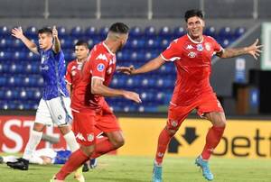Crónica / La alegría del goleador del “Rojo”