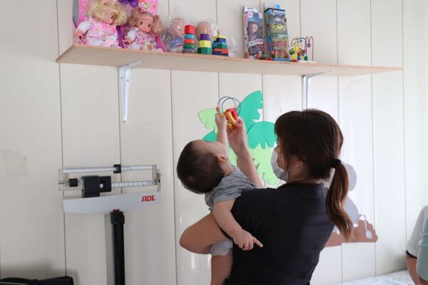 Evaluar jugando: estudiantes realizan prácticas sobre medicina preventiva con niños - Estilo de vida - ABC Color