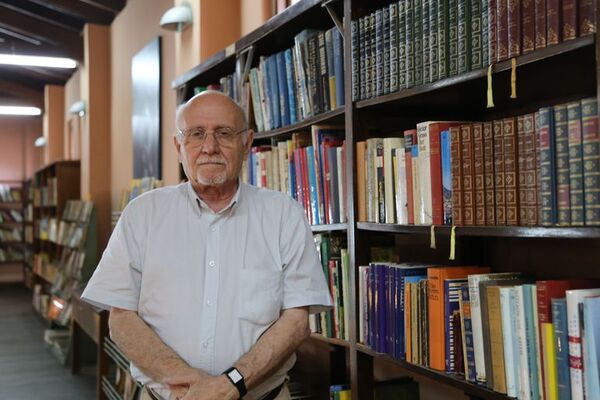 Jacobo Rauskin lanzará su poemario “Ayeres” - Literatura - ABC Color