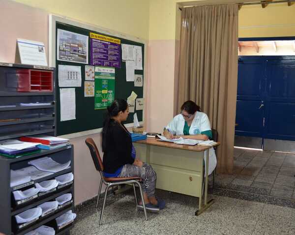 Hospital de Clínicas ofrece asistencia psicológica y legal a mujeres violentadas - .::Agencia IP::.