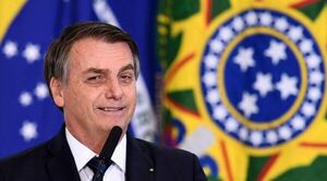 Bolsonaro decreta distribución gratuita de toallas higiénicas tras vetar proyecto - Radio Imperio
