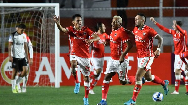 Cienciano y Melgar empatan en su regreso a la Sudamericana