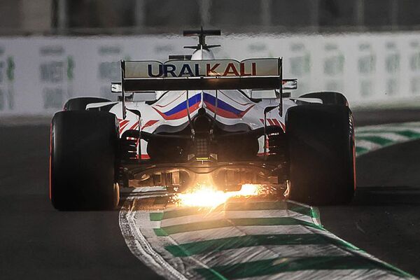 Otra mala noticia para Haas: llegó tarde a los test en Bahréin - ABC Motor 360 - ABC Color