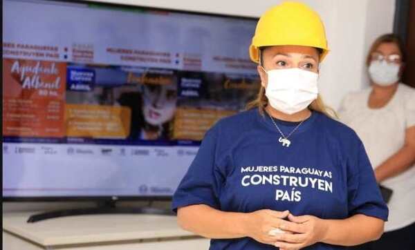 Inician campaña de formación de mujeres en oficios no tradicionales