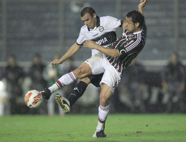 Diario HOY | Por acercarse a la fase de grupos, Olimpia visita a Fluminense