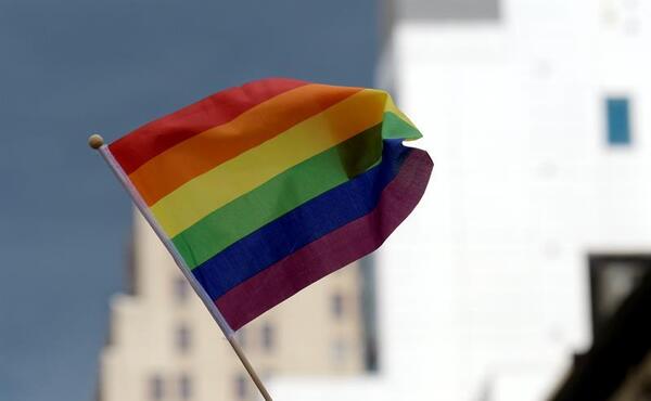EE.UU: Senado de Florida aprueba ley que prohíbe enseñanza sobre orientación sexual en las escuelas