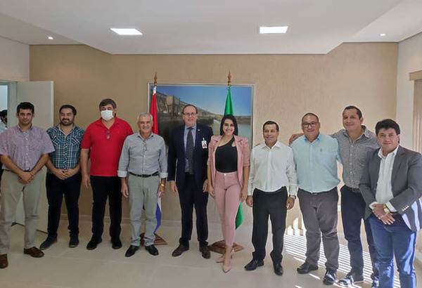 Itaipú cede predio a comuna hernandariense para habilitación de costanera Tacurú Pucú | DIARIO PRIMERA PLANA