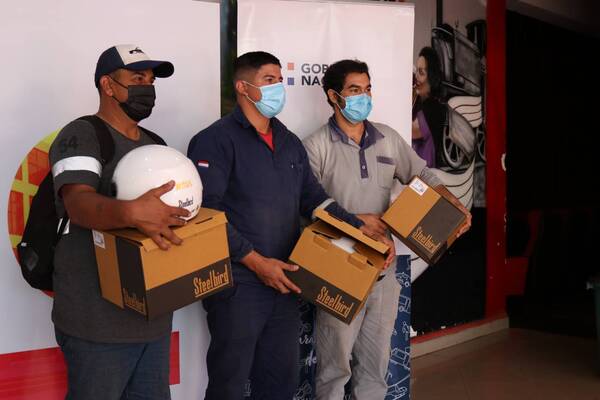 Crónica / "Usá la cabeza" llega a Lambaré con cascos gratis