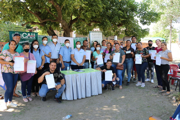 Microempresarios de Nanawa recibieron cerca de G. 300 millones en créditos por parte del CAH - .::Agencia IP::.