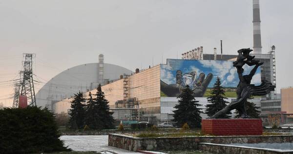 La Nación / Desconectan electricidad de central nuclear de Chernóbil por ocupación rusa