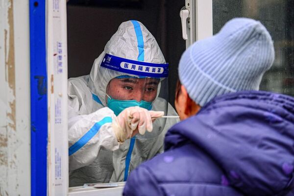 Reducción de tests complica seguimiento la pandemia, afirma OMS - Mundo - ABC Color