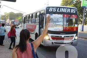 Crónica / Quieren horario escalonado para funcionarios públicos