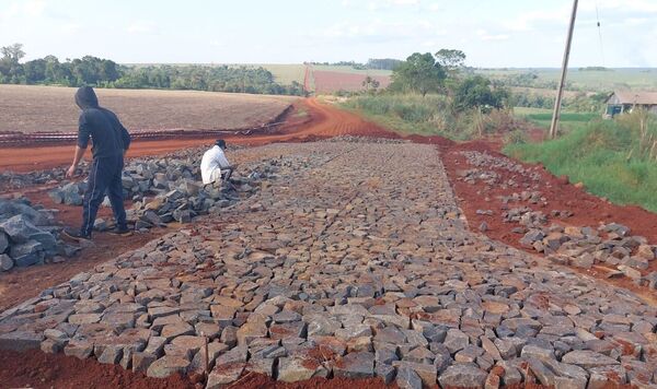 Ñacunday: Mejoramiento del acceso a puerto Torocuá supera 80% de avance - La Clave