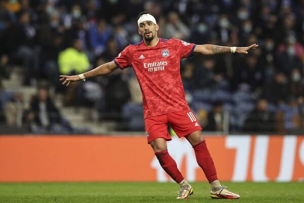 Lucas Paquetá acerca al Lyon a cuartos - Fútbol Internacional - ABC Color