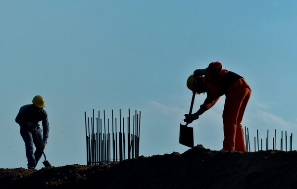La construcción en Argentina cayó un 5 % interanual en enero - MarketData