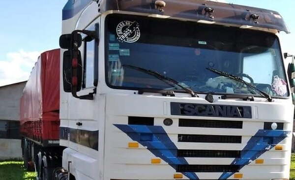 Delincuentes roban un camión cargado de soja en Nueva Toledo - Noticiero Paraguay