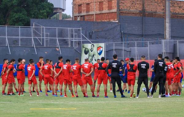 Crónica / Tricolores y gua´í debutan mañana en la Copa