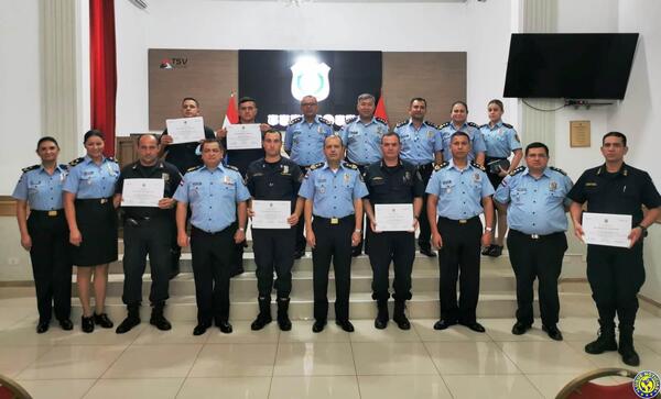 Distinguen a policías tras exitosa detención de pareja que asaltó a conductores de Bolt •