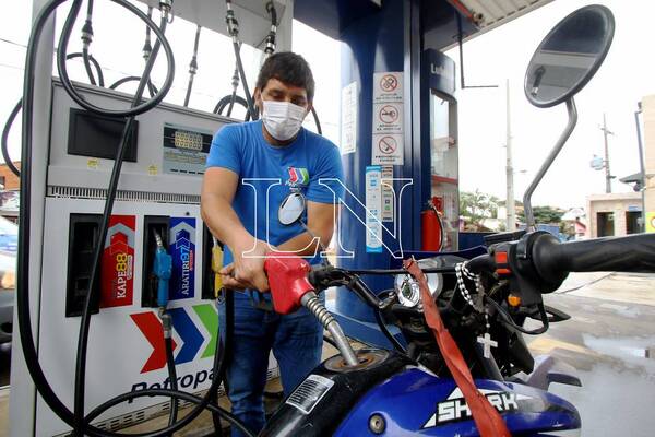 Diario HOY | Marchan contra la suba del precio del combustible