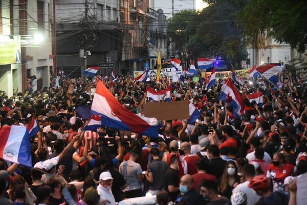 Varios gremios de trabajadores se manifestan hoy