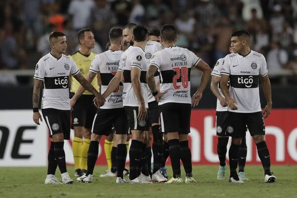 Olimpia y el drama de recibir goles en el comienzo del segundo tiempo - Olimpia - ABC Color