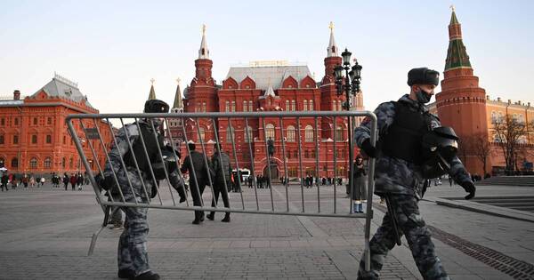 La Nación / Estudiantes en Rusia cuestionan al Gobierno por no tomar medidas preventivas