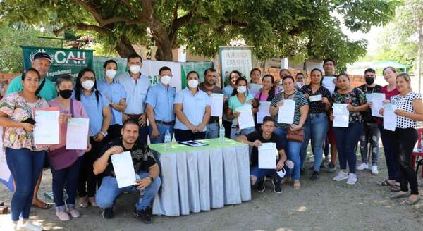 Emprendedores de Nanawua recibieron financiamiento para fortalecer el comercio en la zona
