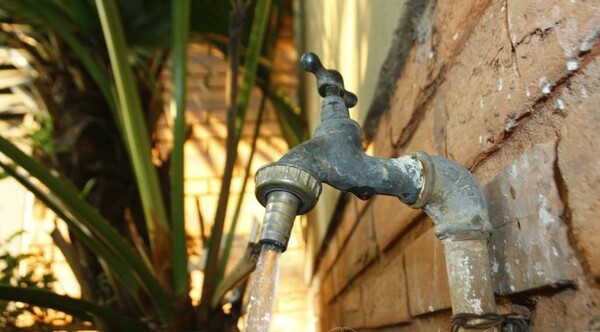 Diario HOY | Corte de energía impactó en provisión del agua en Luque y Fernando de la Mora