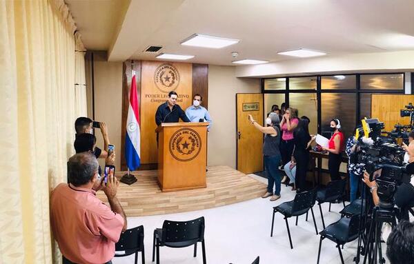 Cámara Alta: presentan proyecto para reducir precio de combustible