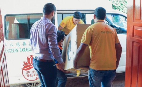 Fundación Los Ángeles dona máquina para producción de leche de soja