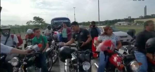 Crónica / Conductores independientes piden socorro al Gobierno