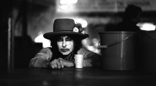 Diario HOY | Scorsese rejuvenece cuarenta años a Bob Dylan en "Rolling Thunder Revue"