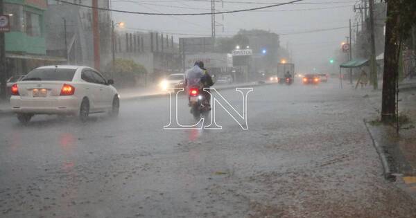 La Nación / Alerta meteorológica: sistema de tormentas ingresa a varios puntos del país