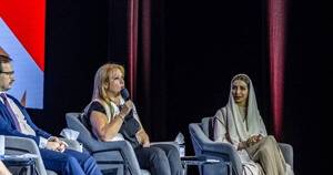 La Nación / Ministra expuso sobre la mujer paraguaya en la Expo Universal de Dubái