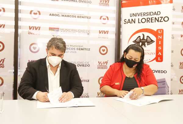 Intendente firma convenio con UNISAL. - El Observador