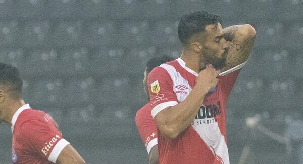 Argentinos Juniors avanza en la Copa Argentina con doblete de Ávalos