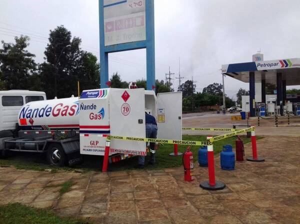 Crónica / Volveremos a usar leña, ojupijeýtama el gas