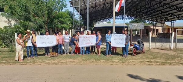 Padres de estudiantes de Toro Pampa no aceptan a maestros “foráneos” - Noticias del Chaco - ABC Color