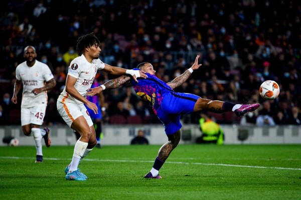 Barcelona no pasó del empate sin goles ante Galatasaray en el Camp Nou