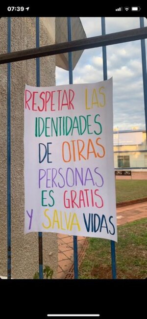 MEC investigará y estudiantes protestan por homofobia de colegio Nuestra Señora del Huerto - ADN Digital