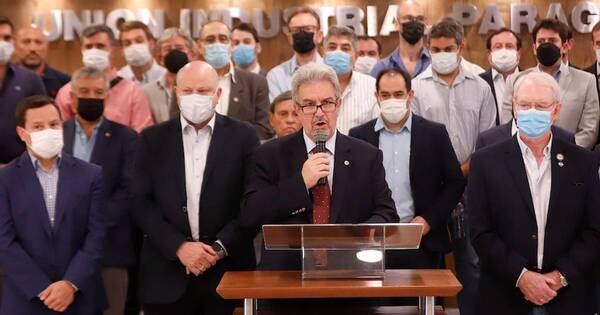 La Nación / Sin respuestas ante el contrabando