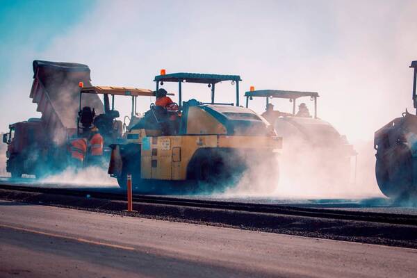 Diario HOY | Préstamos para rutas: peligroso vicio del endeudamiento en el Gobierno de Abdo