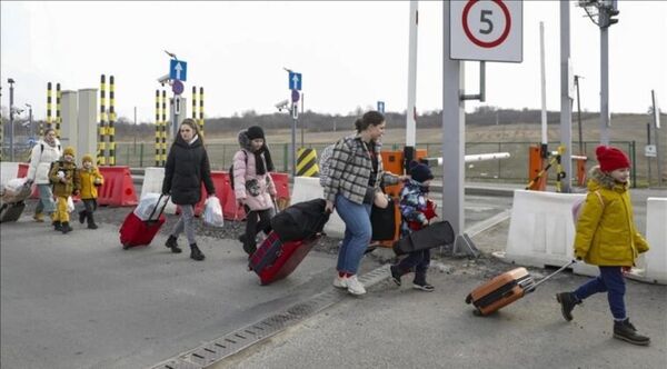 Moscú abrirá corredores humanitarios diarios desde Ucrania hacia Rusia - Radio Imperio