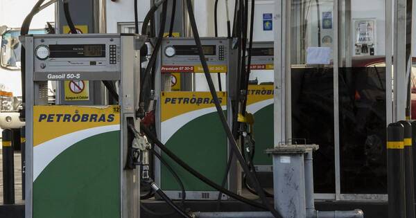 La Nación / Petrobras sube en Brasil precios de gasolina en 18,8% y diésel en 24,9%