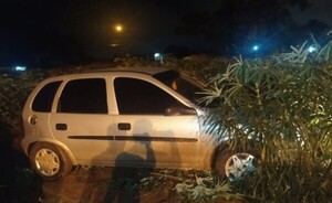 Denuncian abandono de vehículo y encuentran muerto a un hombre