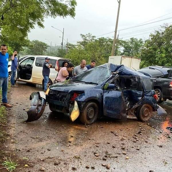 Crónica / Joven padre falleció, reventó el auto contra un árbol
