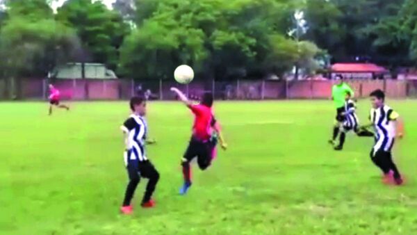 La magistral pirueta de un crack de 8 añitos