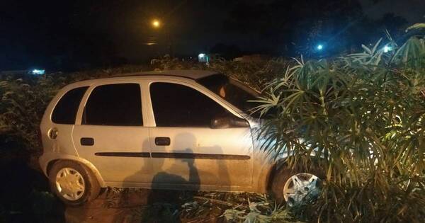 La Nación / Encuentran a un hombre muerto dentro de su vehículo en la zona de Minga Guazú